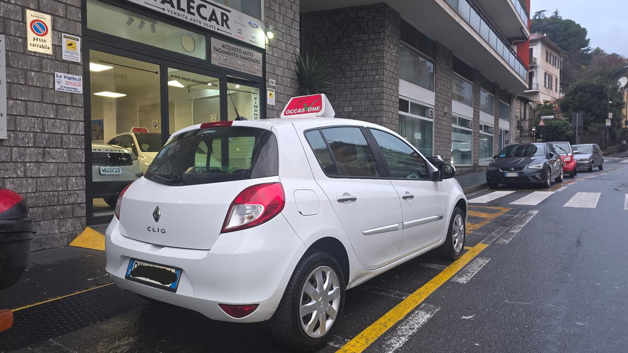 Renault Clio 1.2 16V 5 porte Dynamique GARANZIA 12 MESI