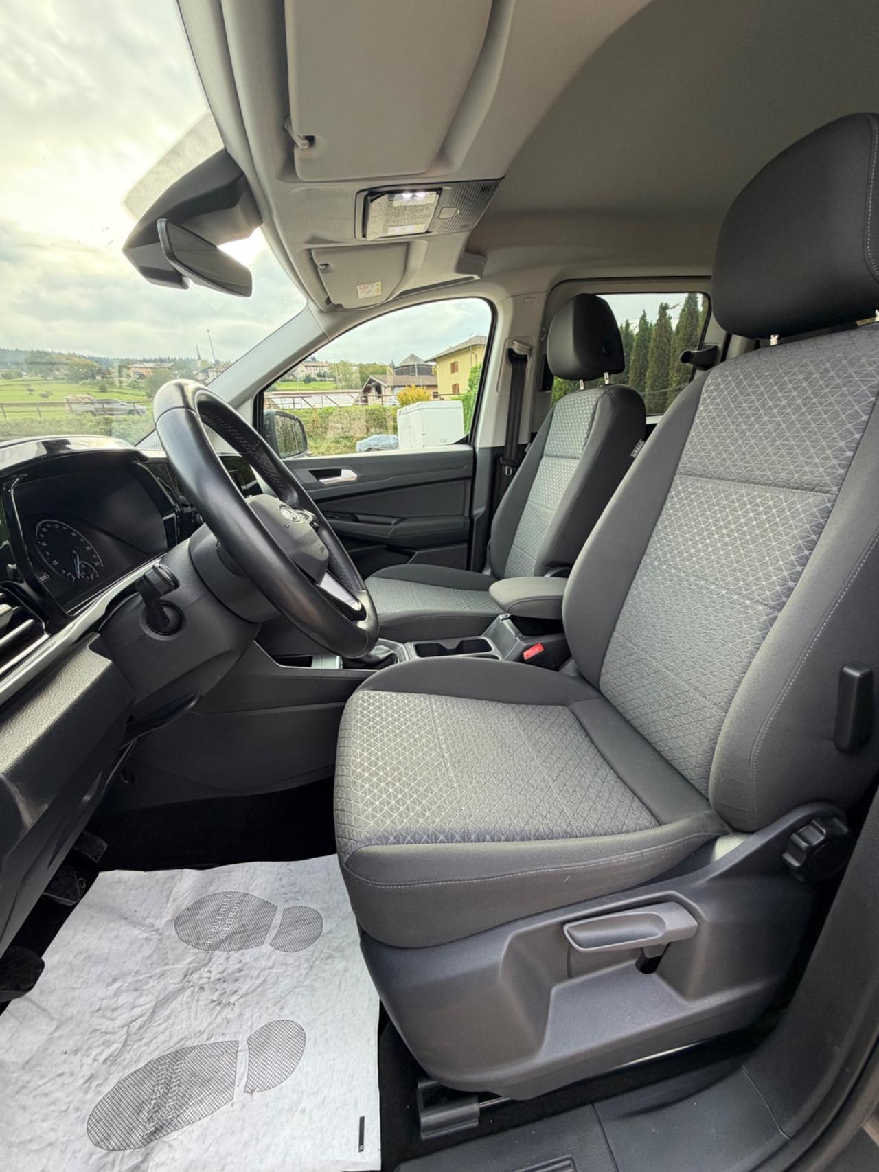 Ford Tourneo Connect 2.0 EcoBlue 122 CV AWD Titanium