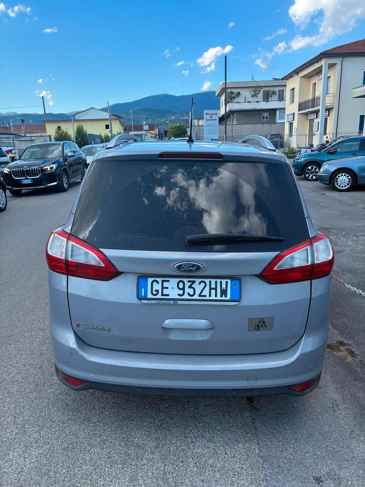 FORD GRAND C-MAX - SeTTE POSTI- UNiCO PRoPRIETARIO- ECCELLENTI CONDIZIONi