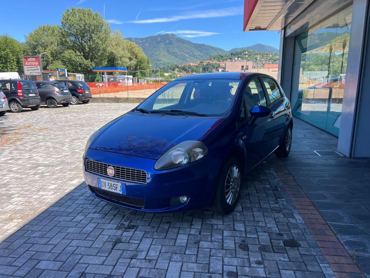 Fiat Grande Punto 1.2 BENZINA - NEOPATENTATI