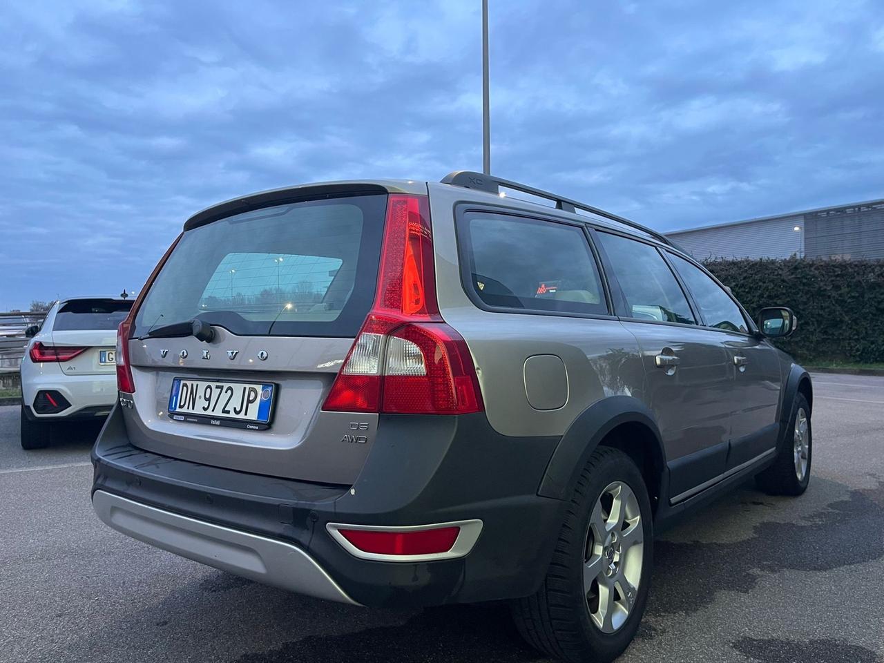 Volvo XC 70 XC70 D5 AWD Summum