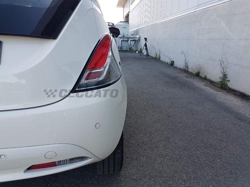 Lancia Ypsilon Ypsilon 1.0 firefly hybrid Platino s&s 70cv