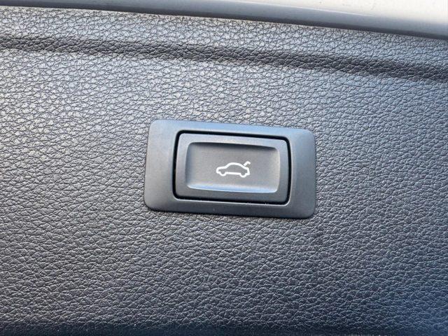 AUDI Q5 2.0 TDI QUATTRO S tronic Bus. Design