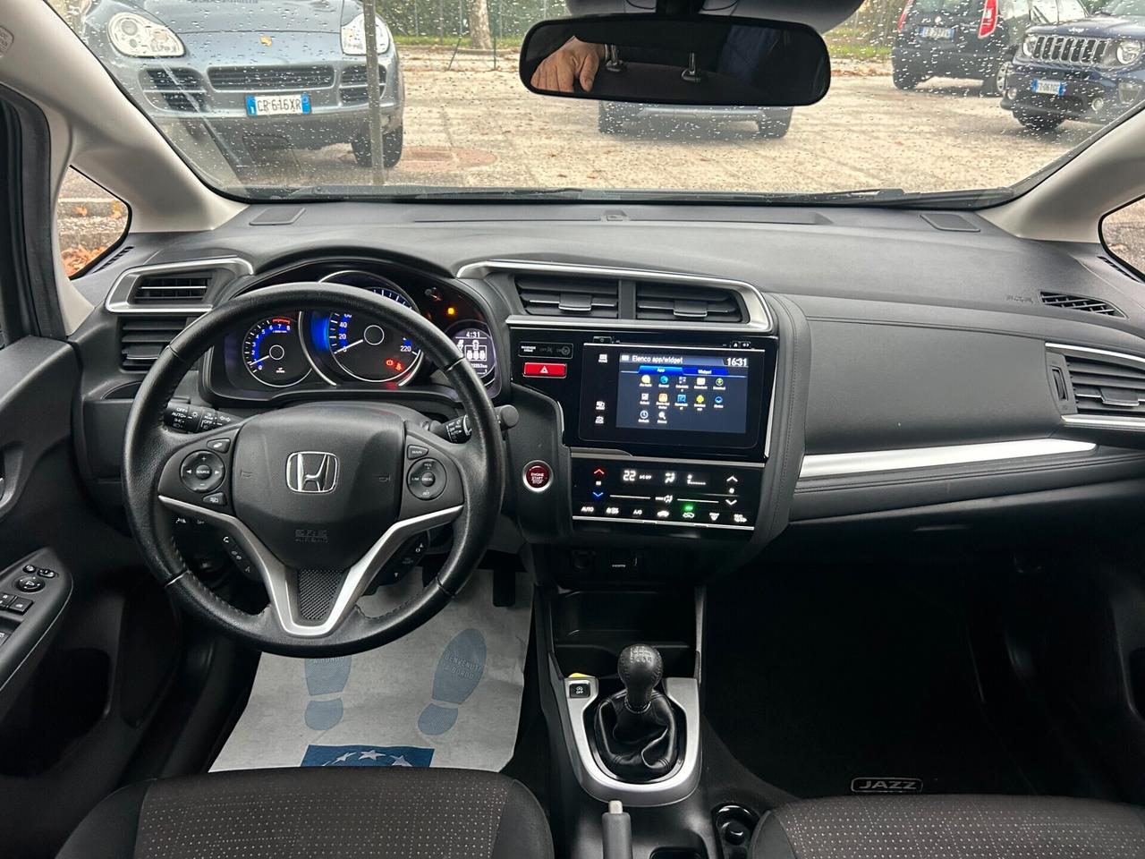 "UNA CHICCA" Honda Jazz 1.3 Elegance 30.000 KM