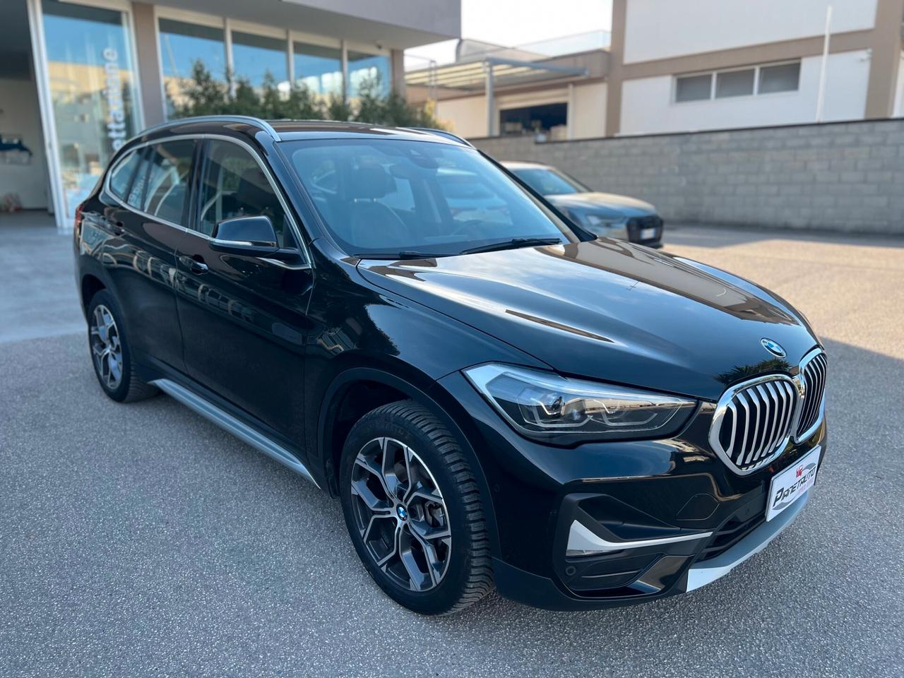 Bmw X1 sdrive18d xLine auto LED/NAVI/PELLE/18; PERFETTA