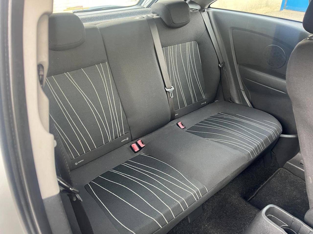 Opel corsa 3P-1.2 benz-km 127000-2009