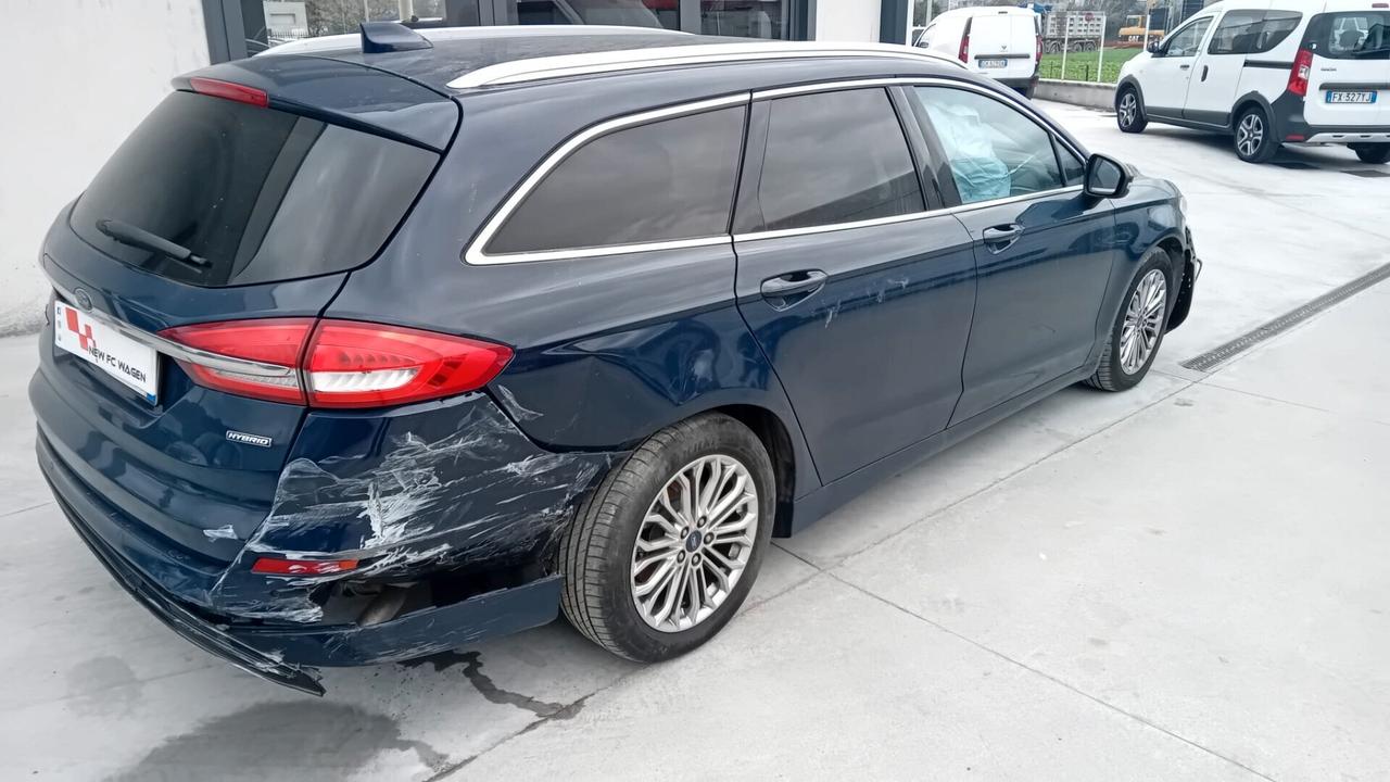 Ford Mondeo Full Hybrid 2.0 187 CV eCVT SW Titanium Business SINISTRATA