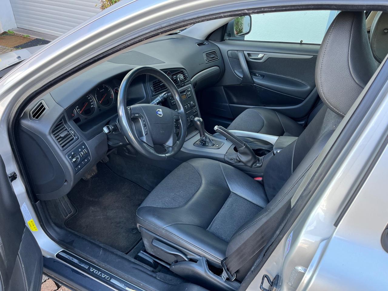 Volvo XC 70 XC70 D5 AWD Momentum
