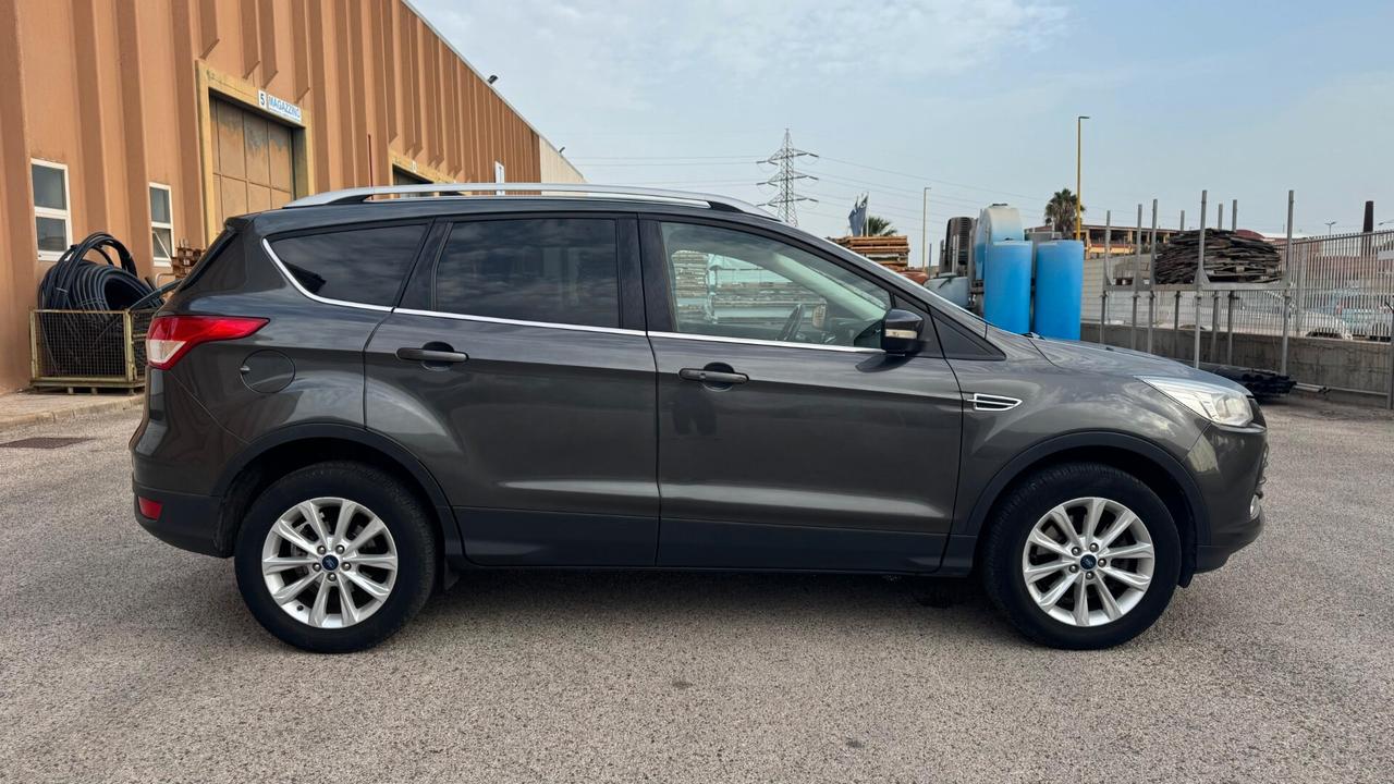 FORD KUGA 2.0 150cv GANCIO TRAINO - 2017