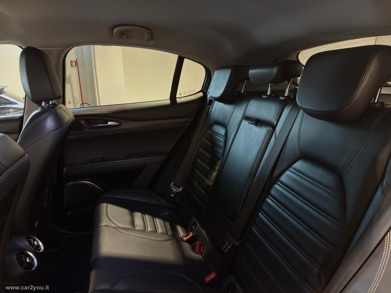ALFA ROMEO Stelvio 2.2 T.diesel 210 CV AT8 Q4 Exec.