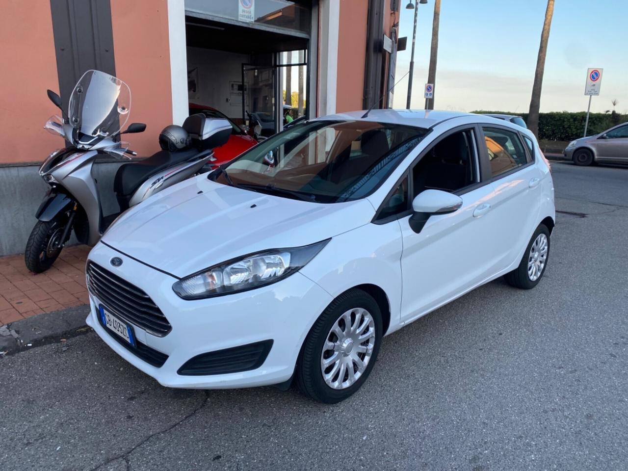 Ford Fiesta 1.4 5p. Bz.- GPL Titanium