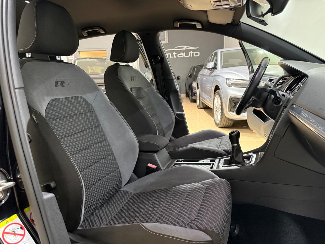 Volkswagen Golf 1.5 TSI ACT 150 cv R Line