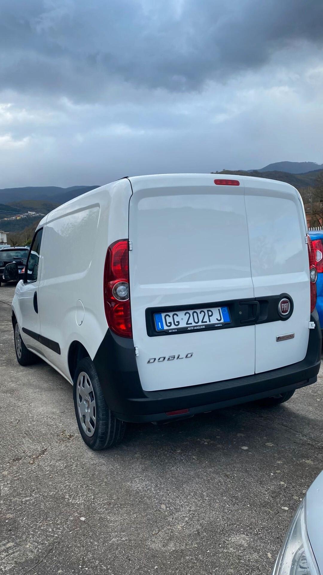 Fiat Doblo' 1.6 mjet 120 cv Lounge 3 POSTI