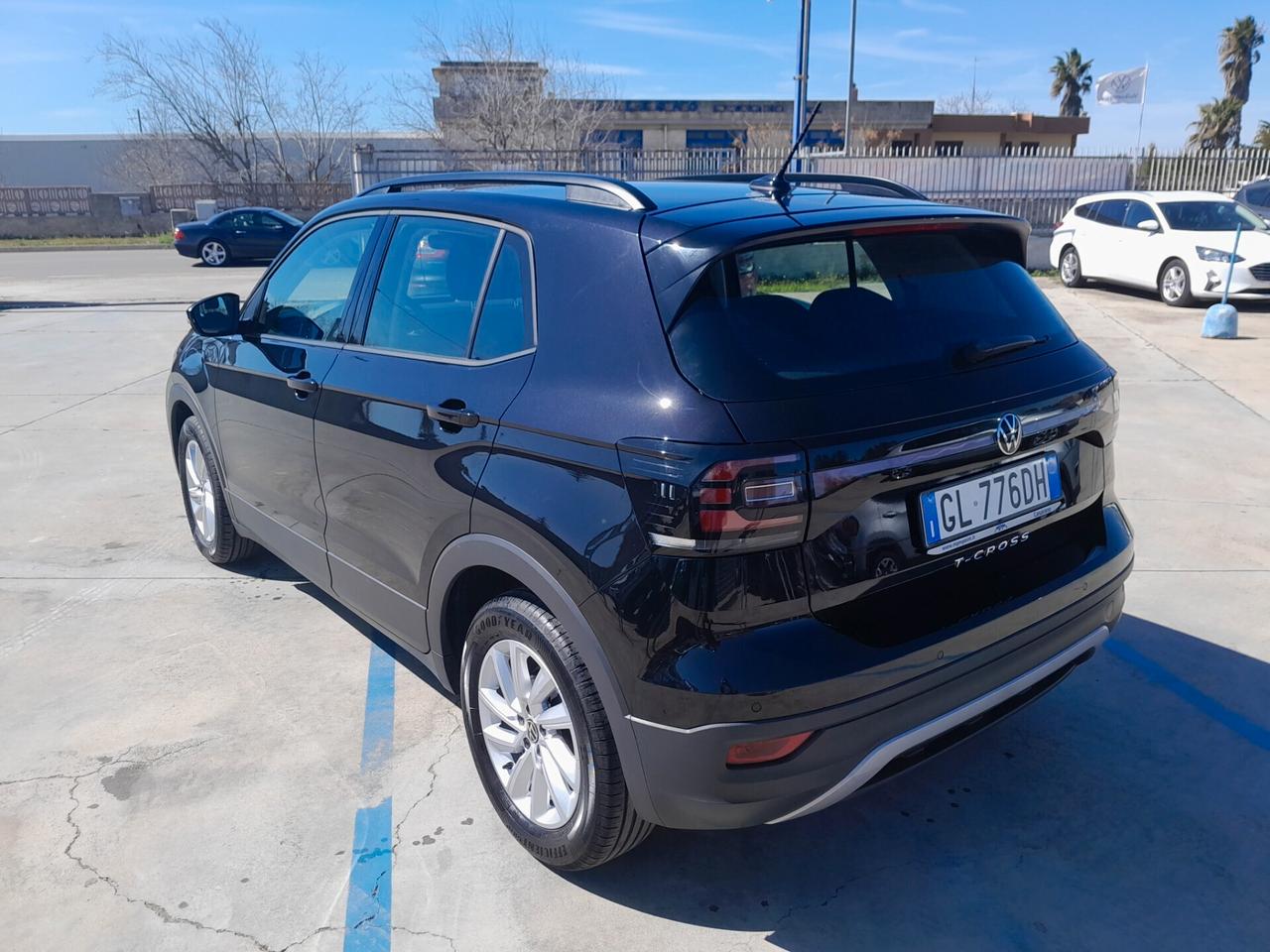 VOLKSWAGEN T-CROSS STYLE 1.0 BENZINA 95CV NEOPATENTATI