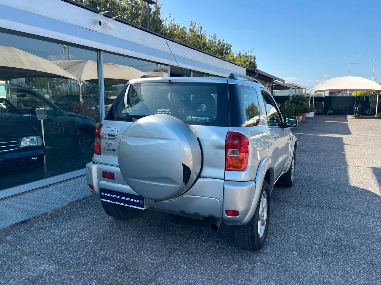 Toyota RAV 4 RAV4 2.0 Tdi D-4D cat 3 porte Sol