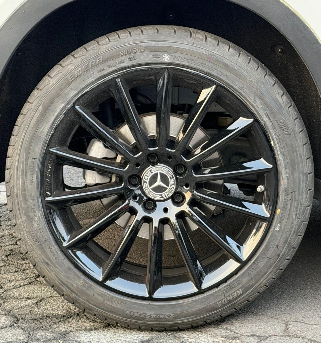 MERCEDES GLA 200D PREMIUM AMG NIGHT EDITION 136CV