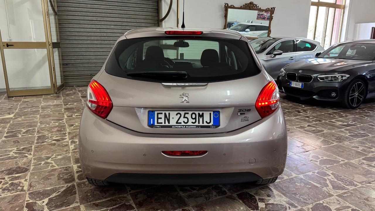 Peugeot 208 1.6 e-HDi 92 CV Stop&Start 5 porte Allure