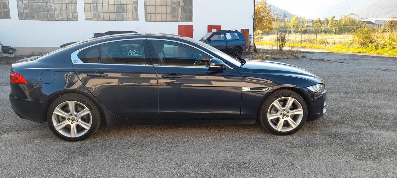 Jaguar XE 2.0 D 4 X 4 D 180 CV PORTFOLIO