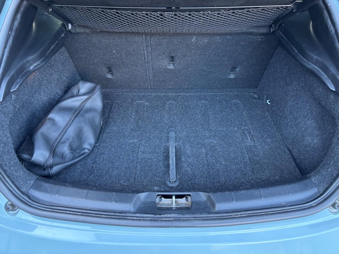 Volvo V40 T2 Kinetic BENZINA OK neopatentati
