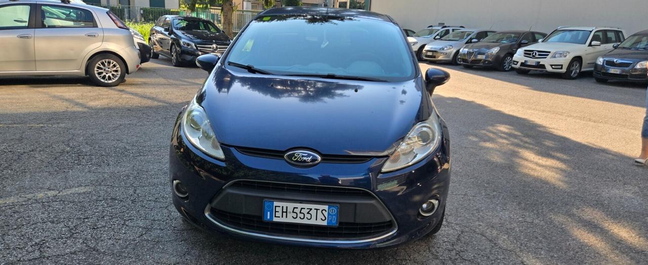 Ford Fiesta 1.4 TDCi 70CV 5 porte Titanium