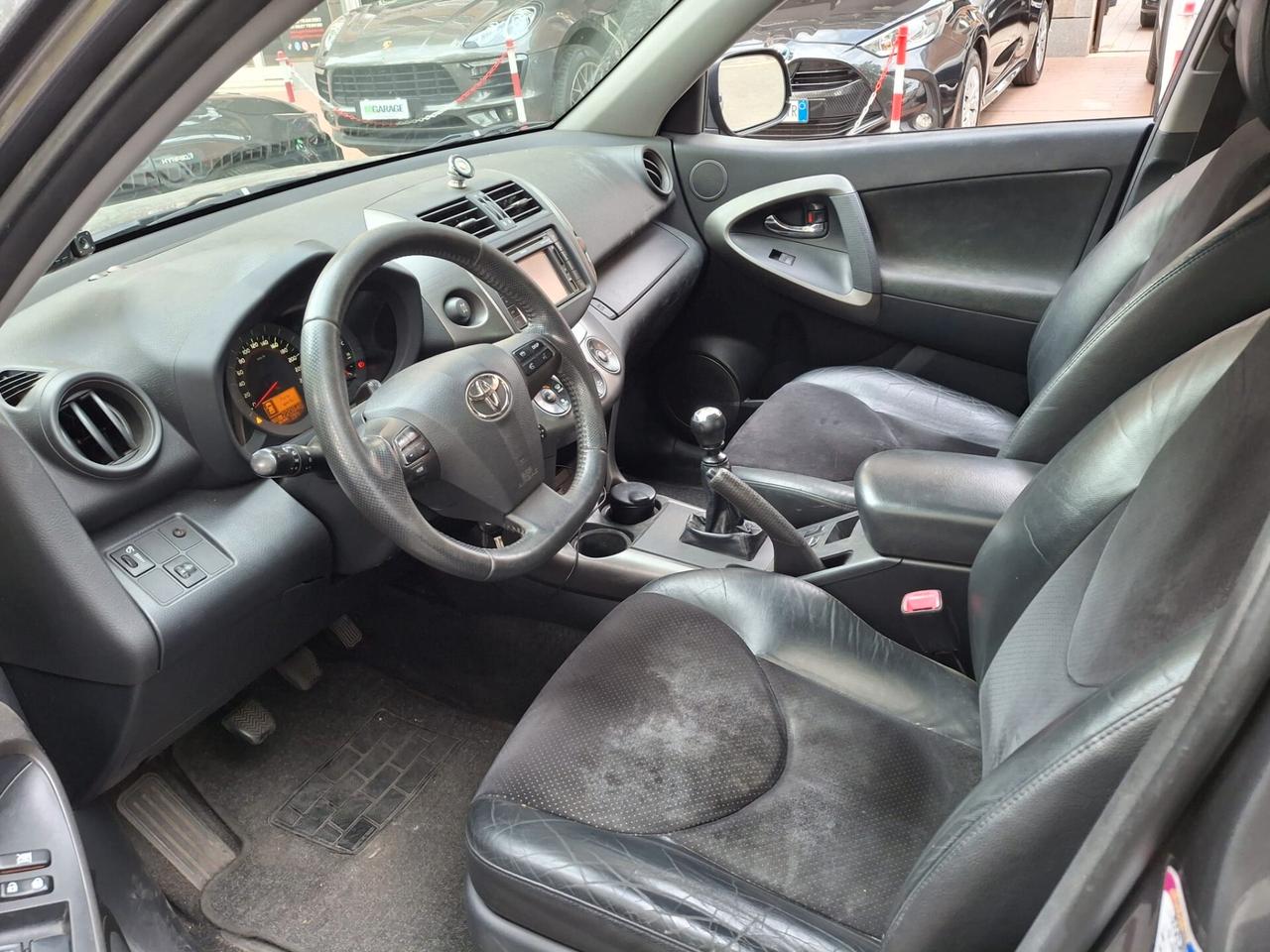 Toyota RAV 4 RAV4 2.2 D-4D 150 CV Lounge