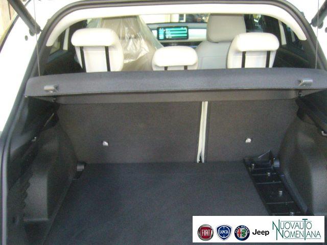 FIAT 600 Hybrid 110CV DCT6 MHEV La Prima NAVI / TELECAMERA