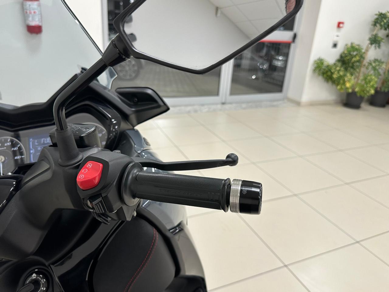 Yamaha X-Max 300 TECH MAX - 2022