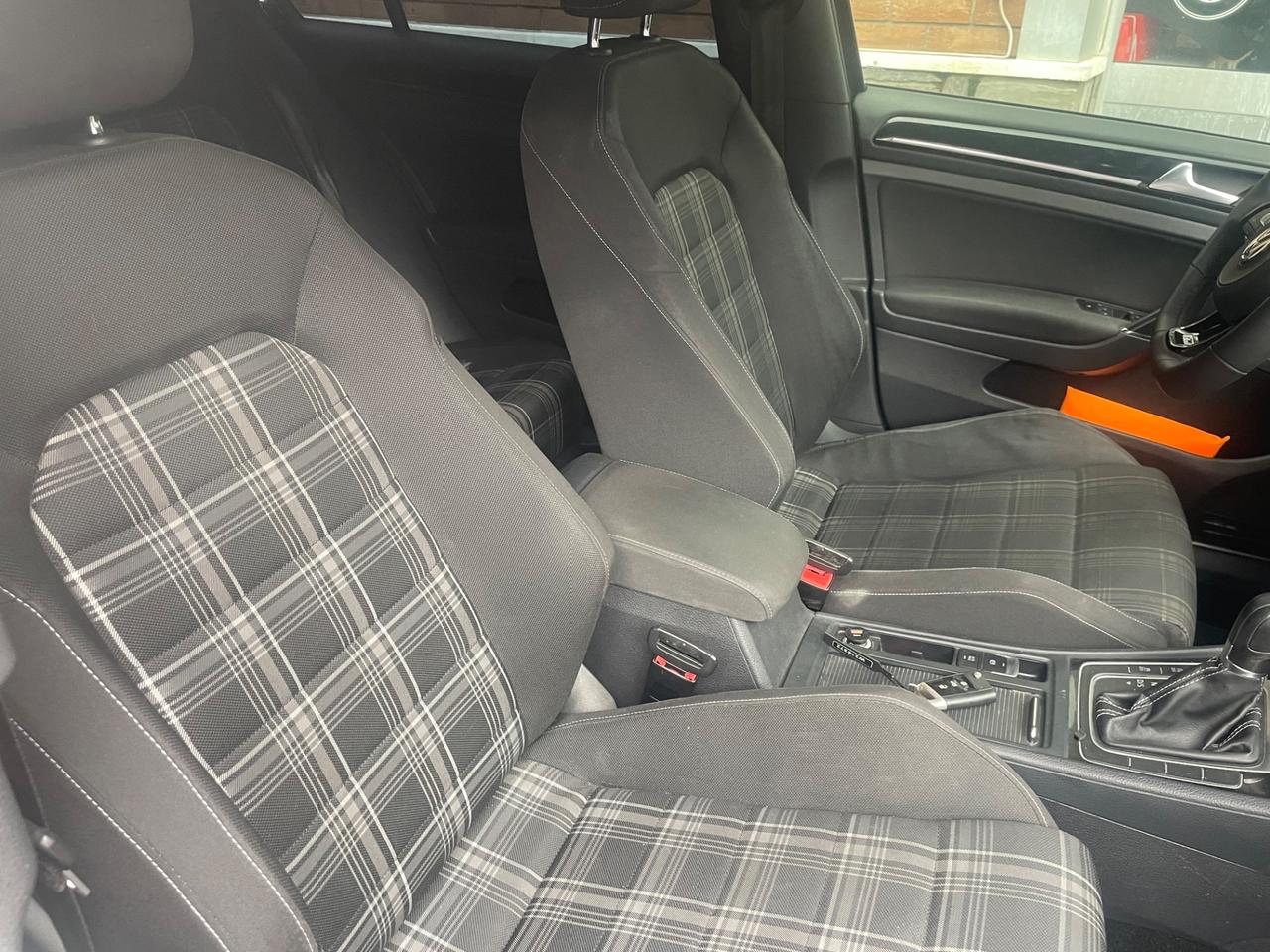 Volkswagen Golf GTD 2.0 TDI DSG 5p. BlueMotion Technology