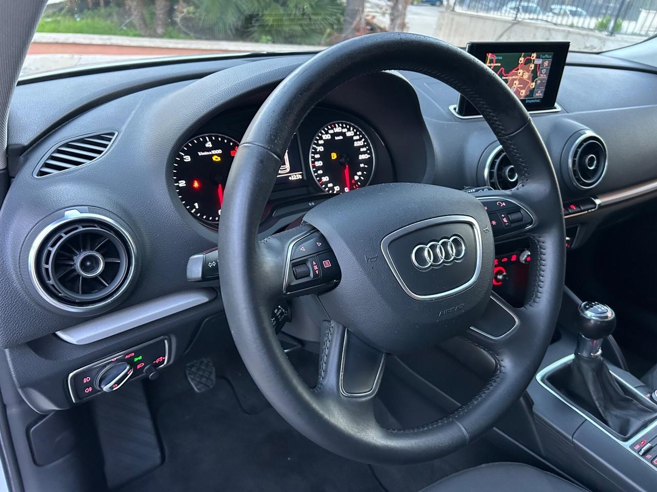 Audi A3 SPB 1.6 TDI Ambition ideale per neopatenta