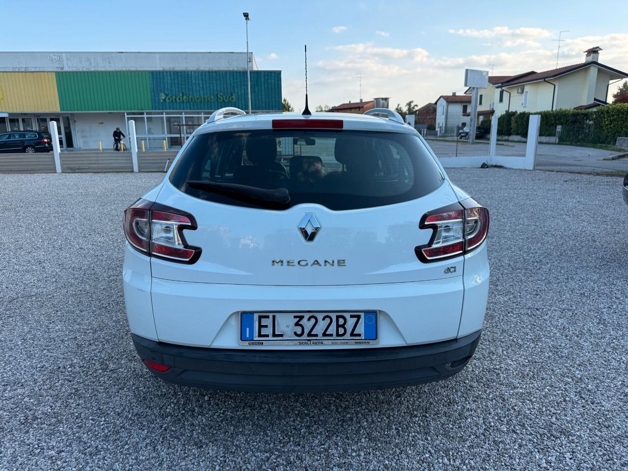 Renault Megane Mégane 1.5 dCi 110CV EDC SporTour Attractive