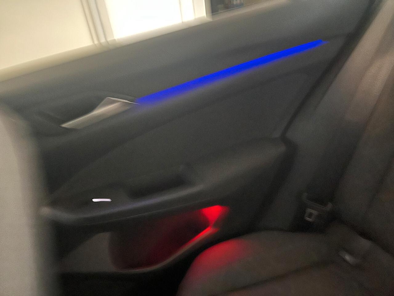 Volkswagen Golf 2.0 TDI DSG Life 02/2022 KM 81156