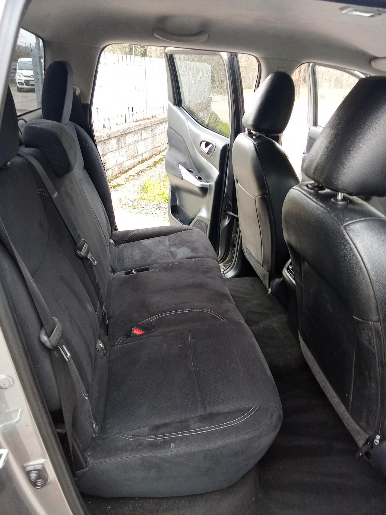 Nissan Navara 2.3 dCi 190 CV 4WD fine 016