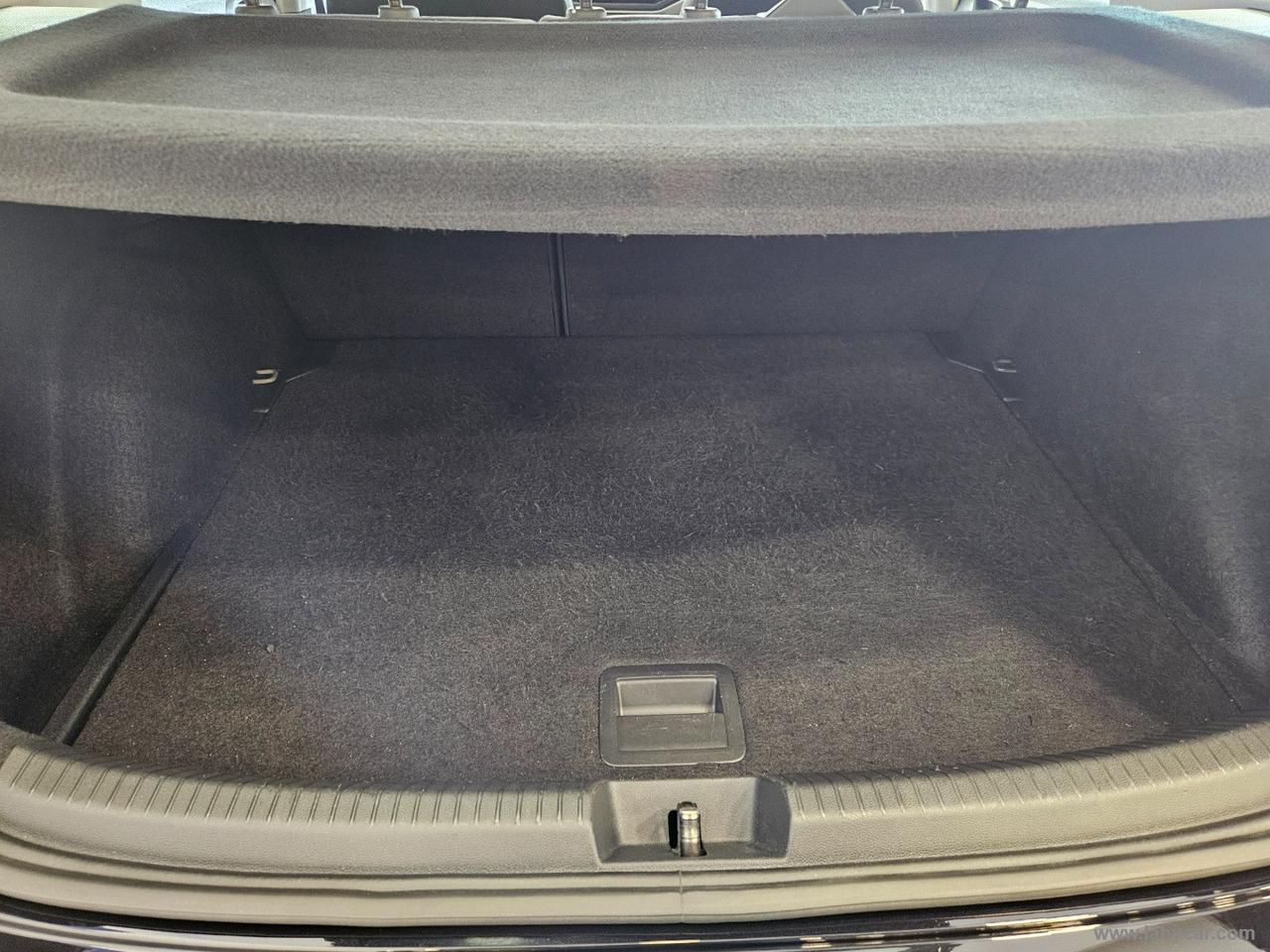 VOLKSWAGEN Taigo 1.0 TSI Life