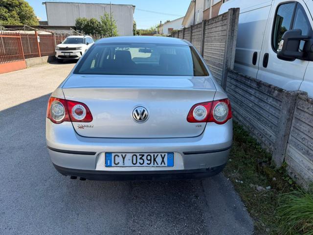 VOLKSWAGEN Passat 1.9 TDI/105CV Comfortline