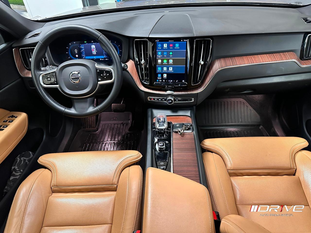 VOLVO XC60 (2017-->) XC60 B4 (d) AWD automatico...