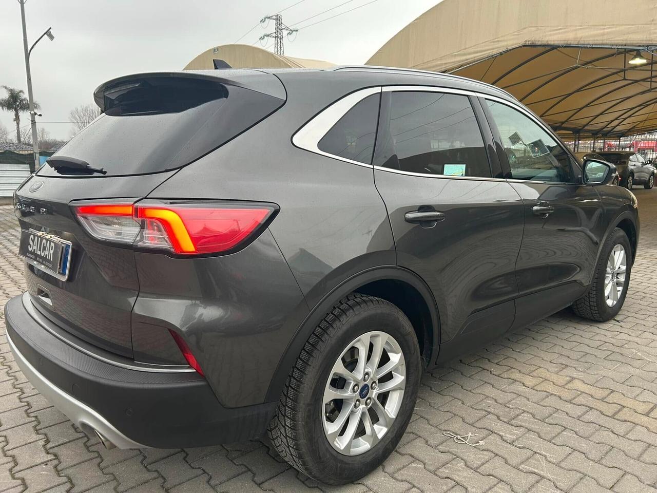 Ford Kuga 1.5tdci 120cv automatico uniproprietario