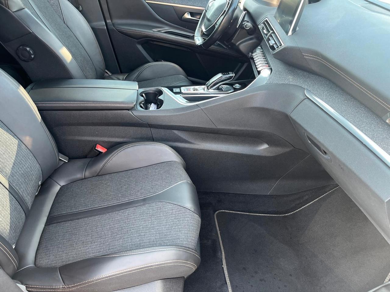 Peugeot 3008 BlueHDi 130 S&S Allure