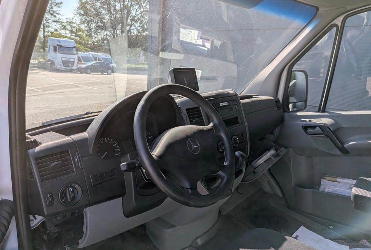 Mercedes Benz Sprinter