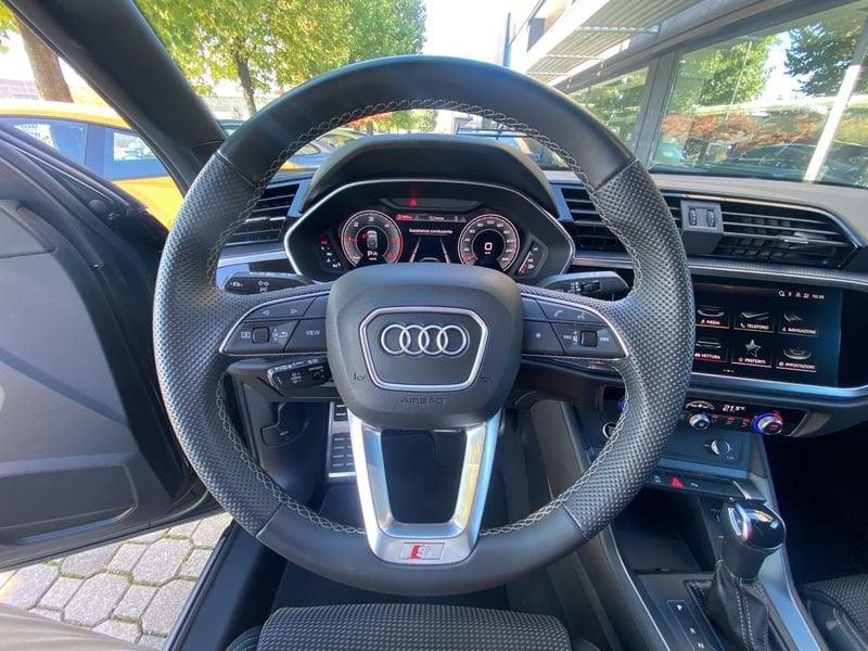 Audi Q3 Q3 SPB 40 TDI quattro S tronic Identity Black 193 CV