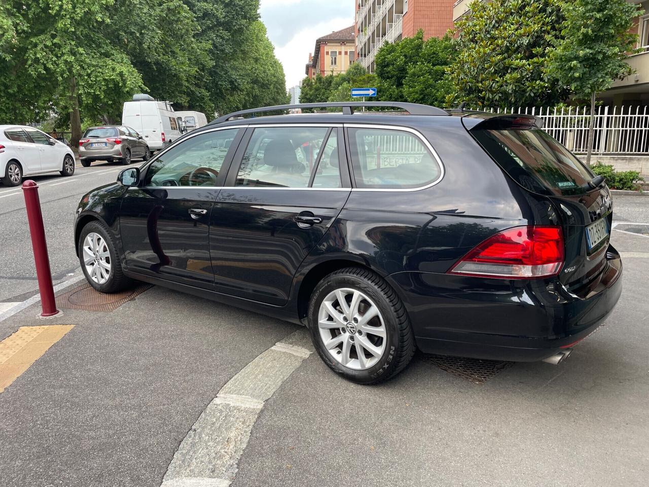 VW Golf Variant 2.0 TDI Highline/1PROP/GARANZIA