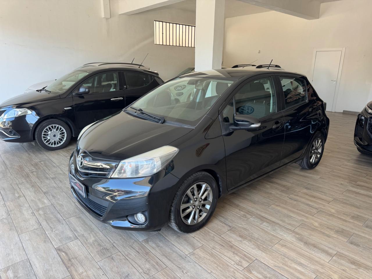 Toyota Yaris 1.4 D-4D 5 porte Lounge