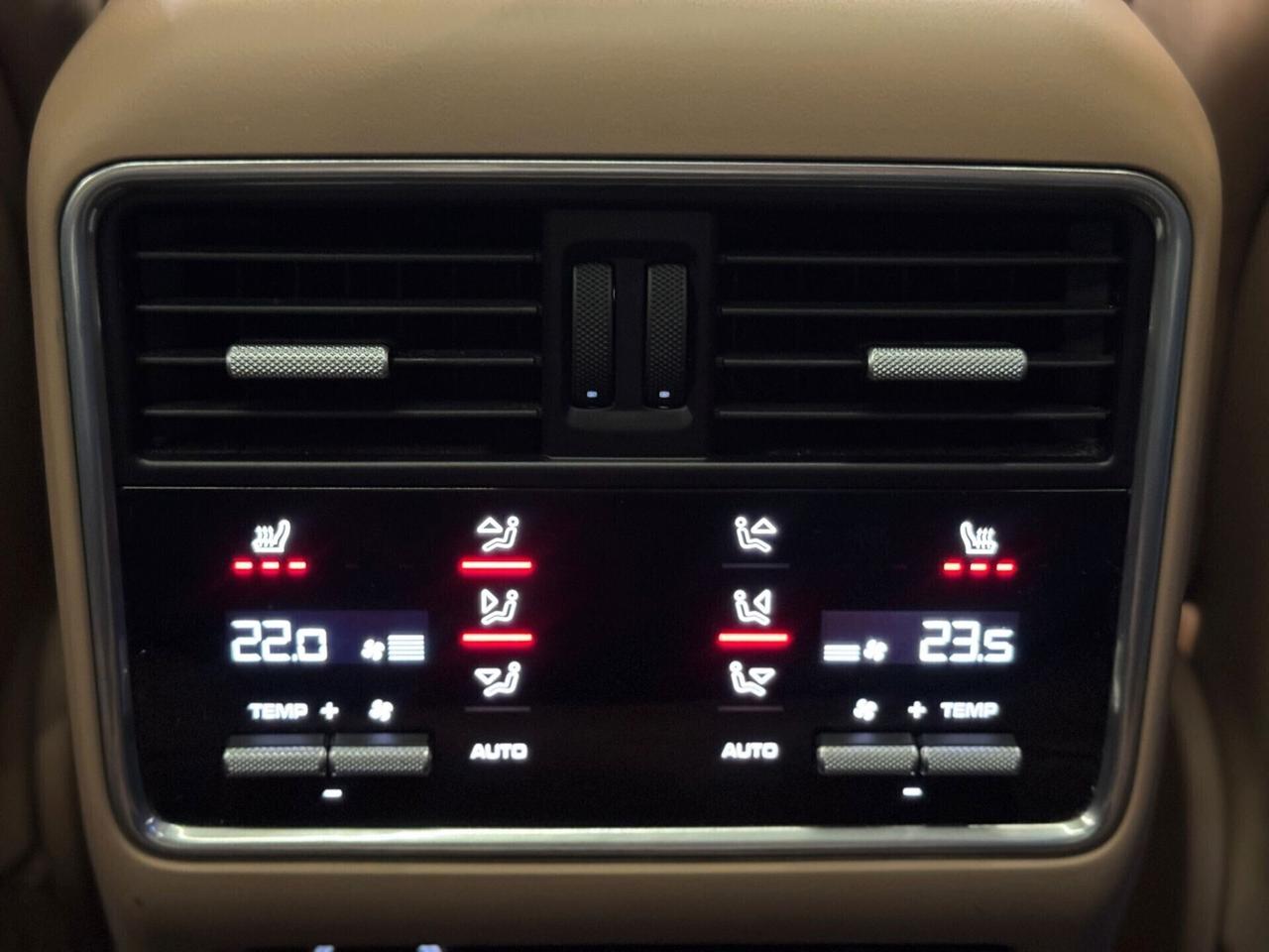 Porsche Cayenne Coupé 3.0 340 CV E-Hybrid TETTO PANORAMICO