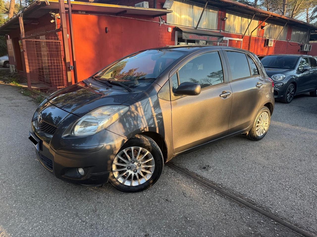 Toyota Yaris 1.3 5 porte