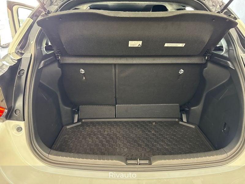 Toyota Yaris Hybrid Style MY21