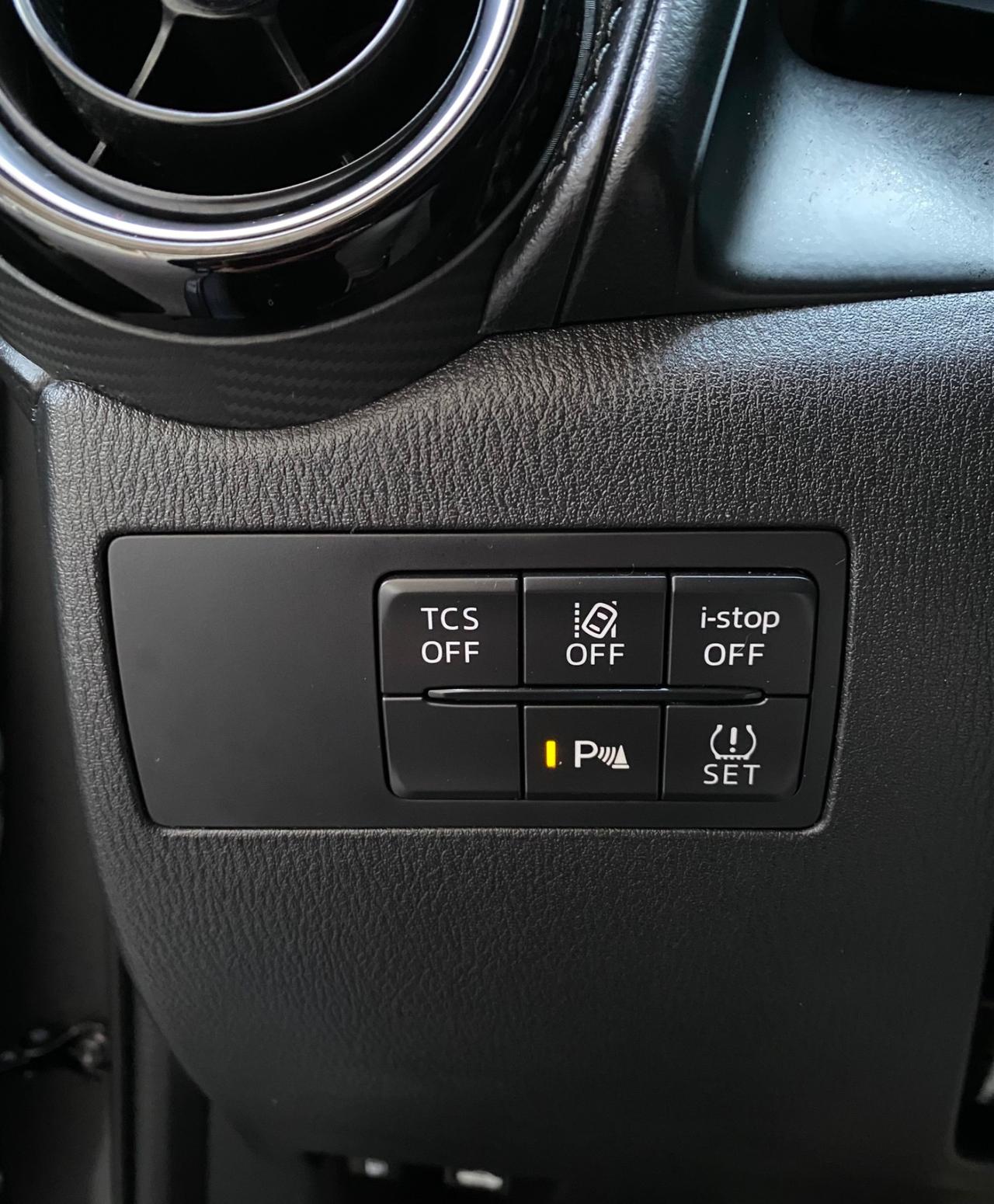 Mazda CX-3 1.8L Skyactiv-D 116cv Exceed