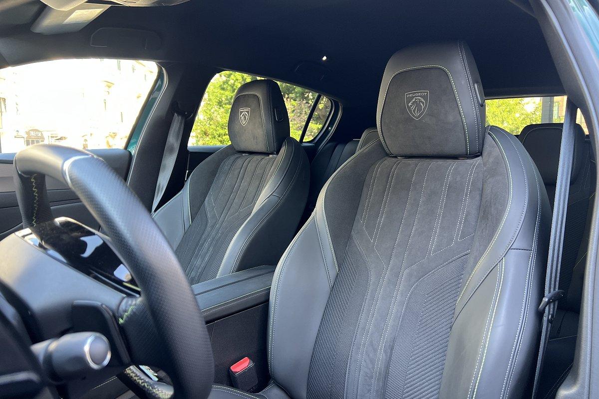 PEUGEOT 308 Hybrid 145 e-DCS6 GT