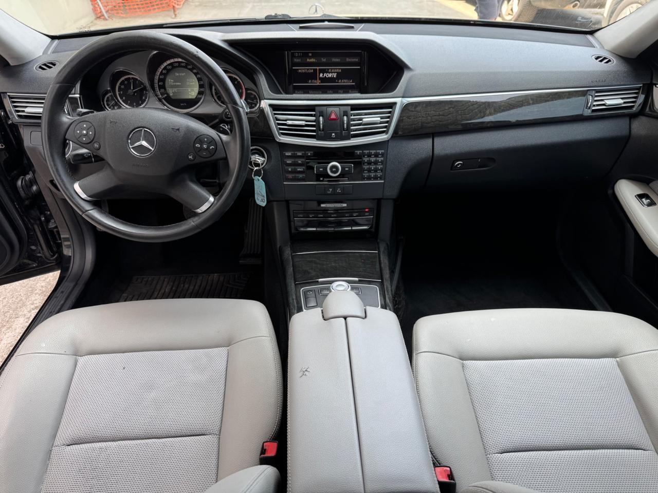 Mercedes-benz E 350 E 350 CDI BlueEFFICIENCY Avantgarde AMG