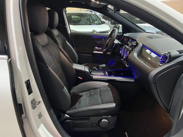 MERCEDES-BENZ GLA 200 d Autom. AMG Premium Plus LED MULTICOL/TELEC PARK