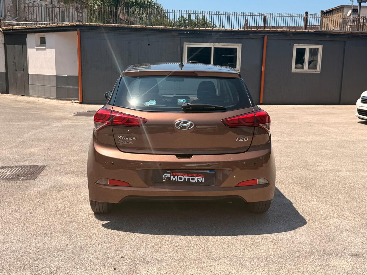 Hyundai i20GPL Casa Madre