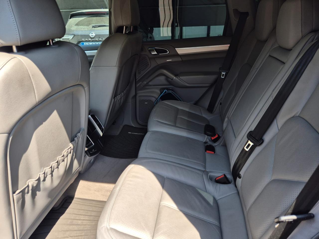 PORSCHE CAYENNE 3.0 V6 tdi tiptronic